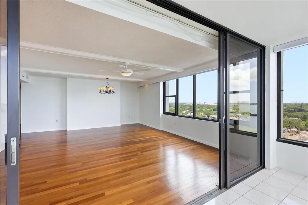 770 S Palm Avenue Sarasota FL 34236