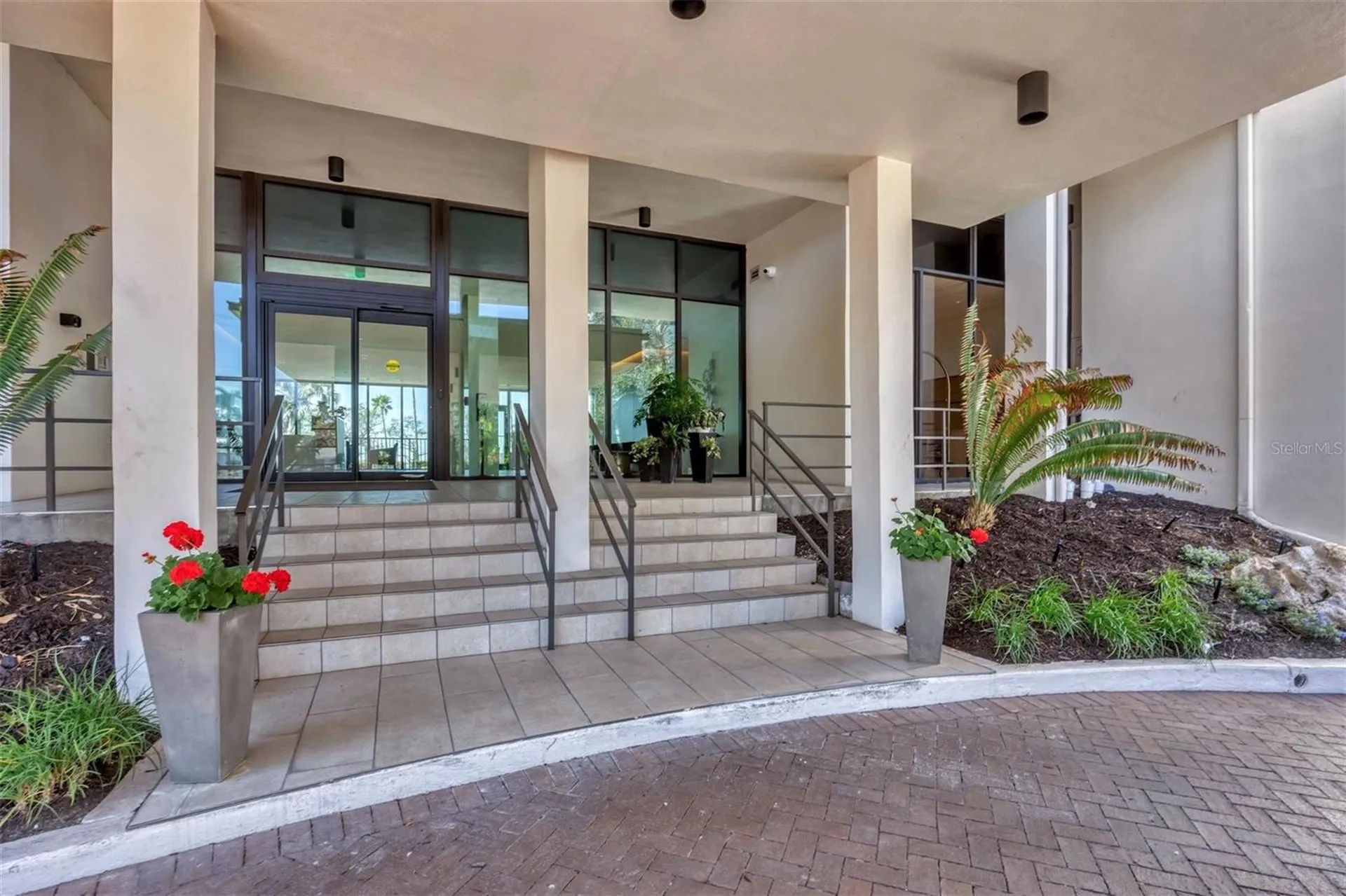 770 S Palm Avenue Sarasota FL 34236