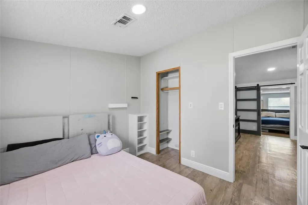 11821 Grovewood Avenue Thonotosassa FL 33592