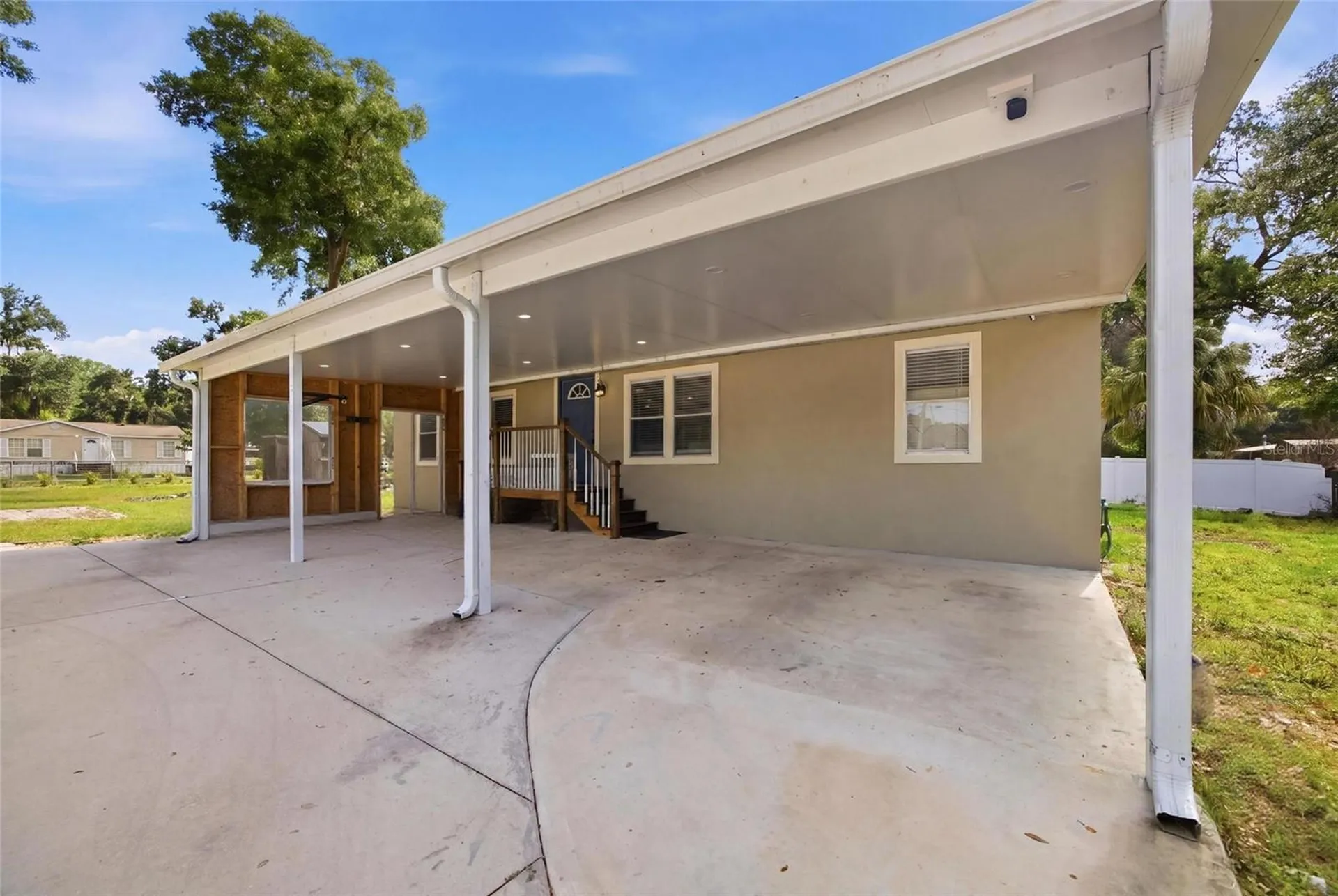 11821 Grovewood Avenue Thonotosassa FL 33592