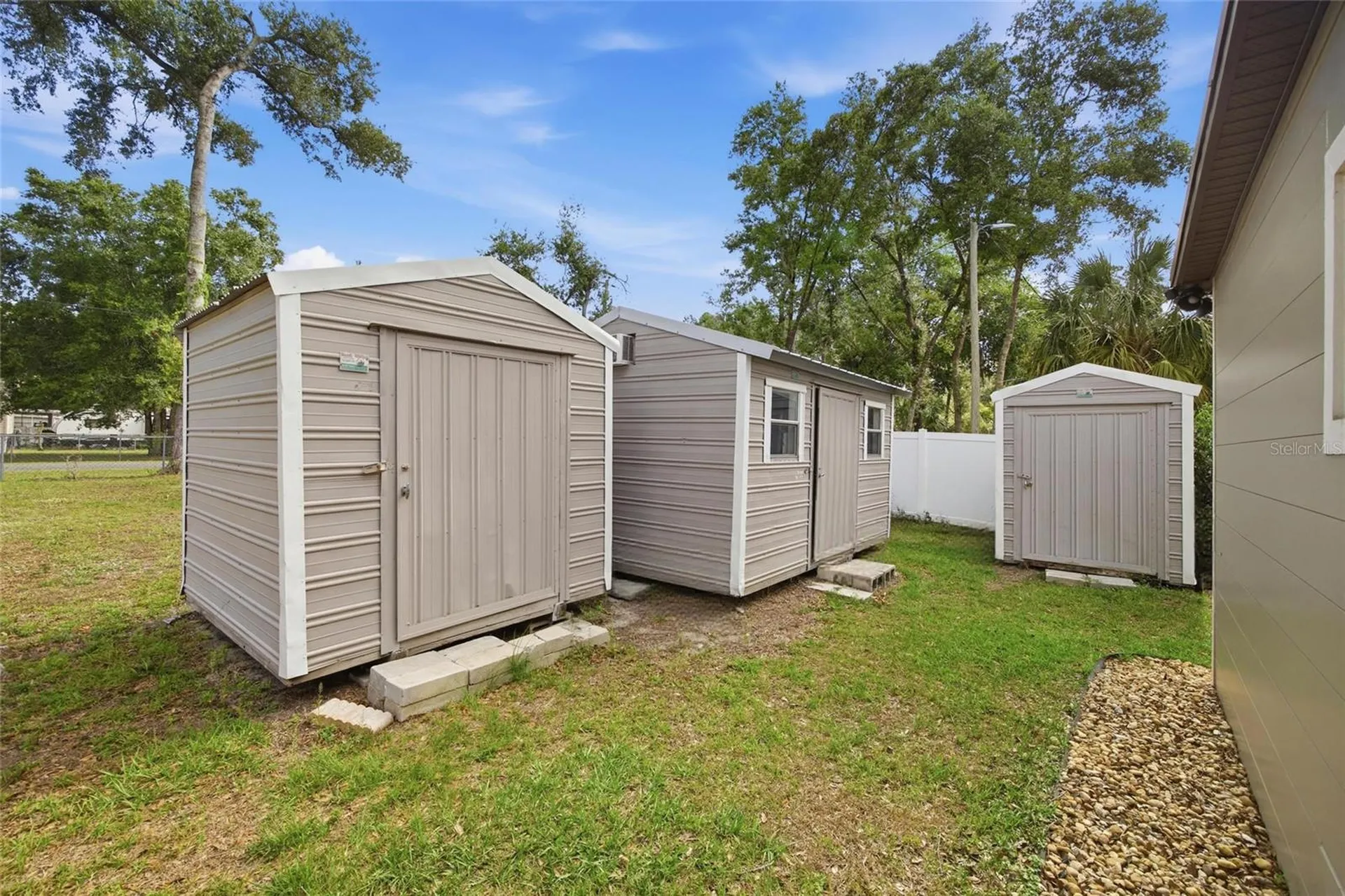 11821 Grovewood Avenue Thonotosassa FL 33592