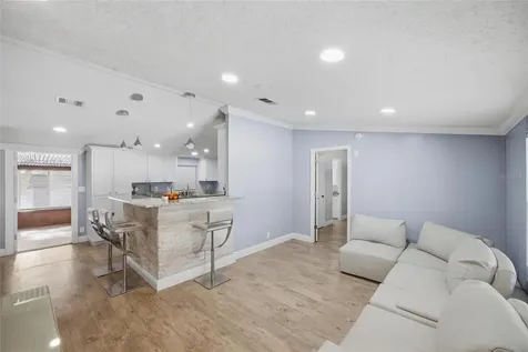 11821 Grovewood Avenue Thonotosassa FL 33592