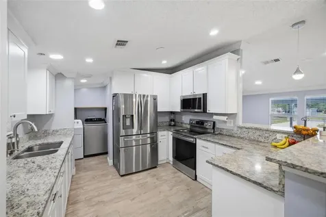 11821 Grovewood Avenue Thonotosassa FL 33592