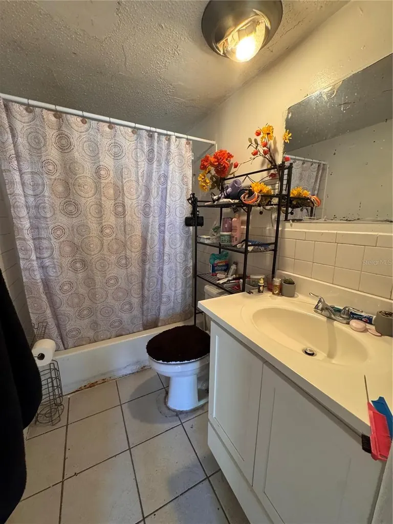 1033 Columbia Street Orlando FL 32805