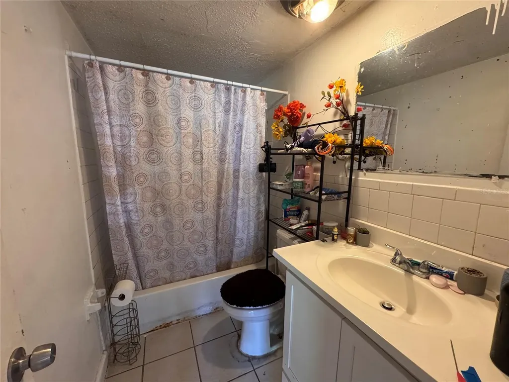 1033 Columbia Street Orlando FL 32805