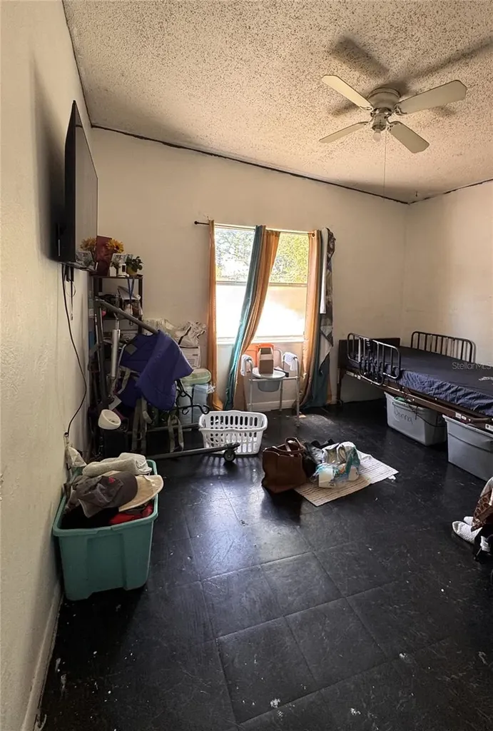 1033 Columbia Street Orlando FL 32805