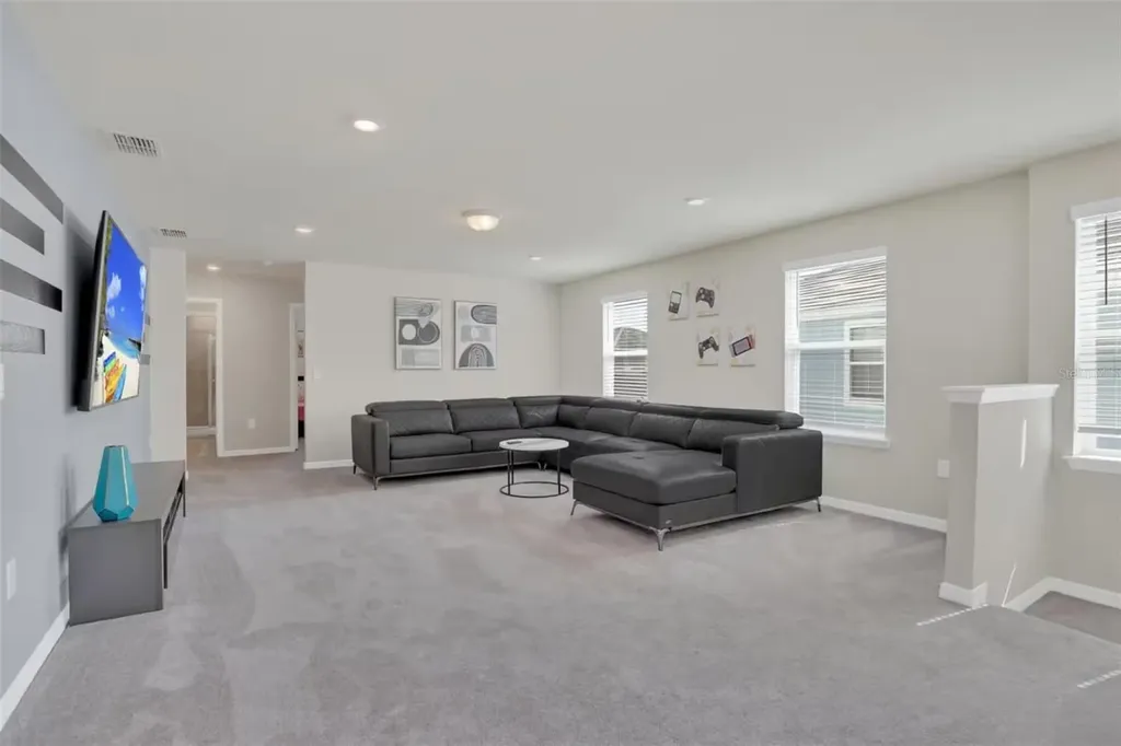 7267 Oakmoss Loop Davenport FL 33837