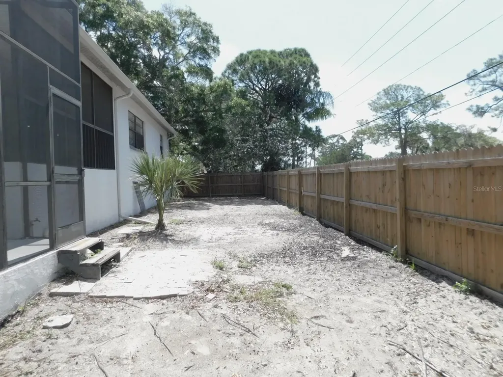 1421 Ironworks Lane Tarpon Springs FL 34689