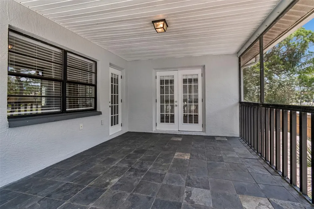 1421 Ironworks Lane Tarpon Springs FL 34689