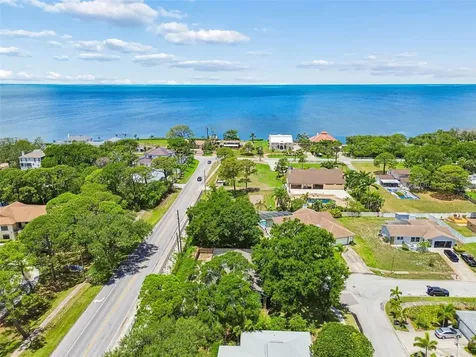 1421 Ironworks Lane Tarpon Springs FL 34689