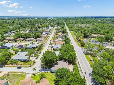 1421 Ironworks Lane Tarpon Springs FL 34689