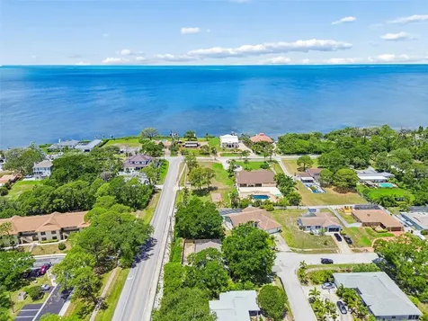 1421 Ironworks Lane Tarpon Springs FL 34689