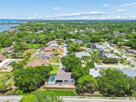 1421 Ironworks Lane Tarpon Springs FL 34689