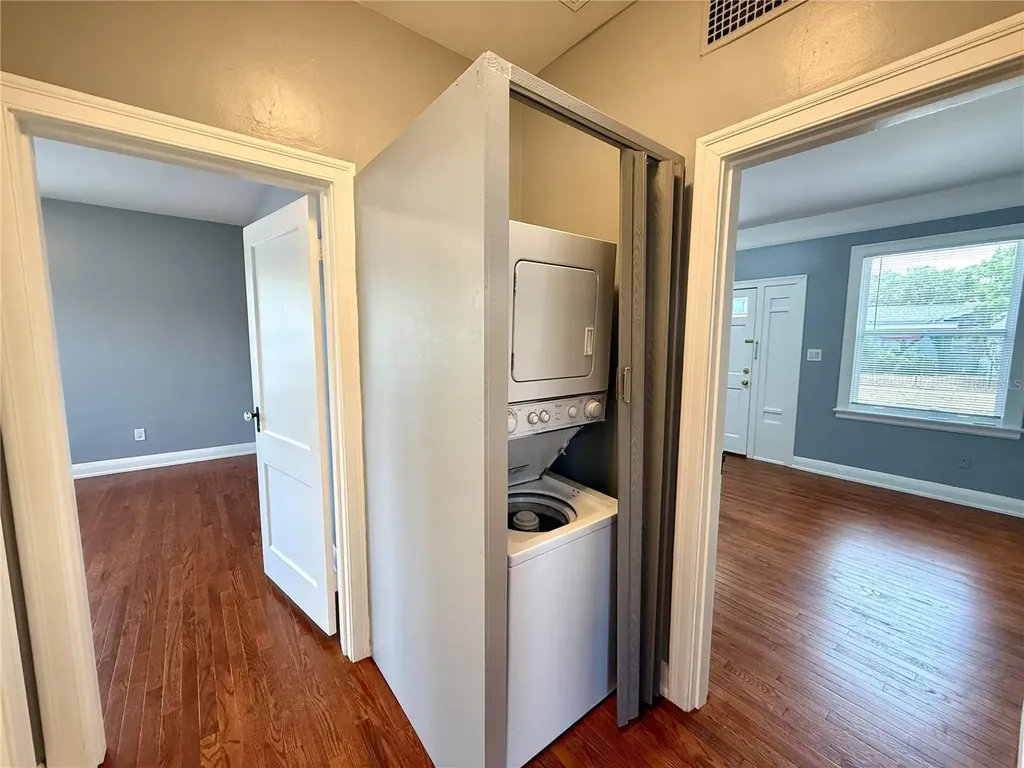2323 W North B Street Tampa FL 33609
