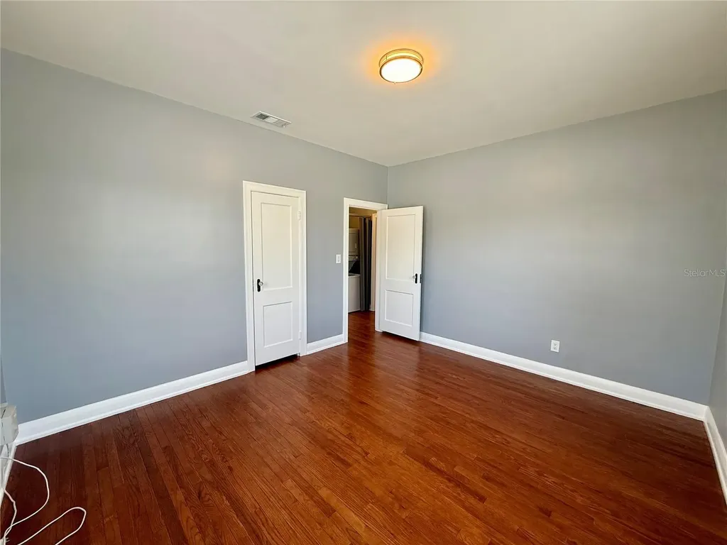 2323 W North B Street Tampa FL 33609