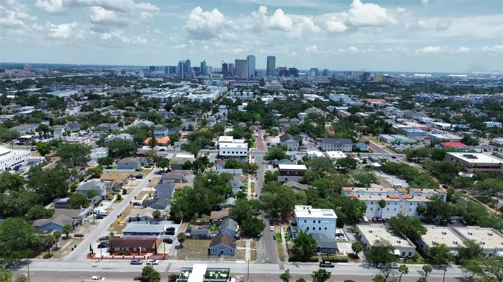 2323 W North B Street Tampa FL 33609