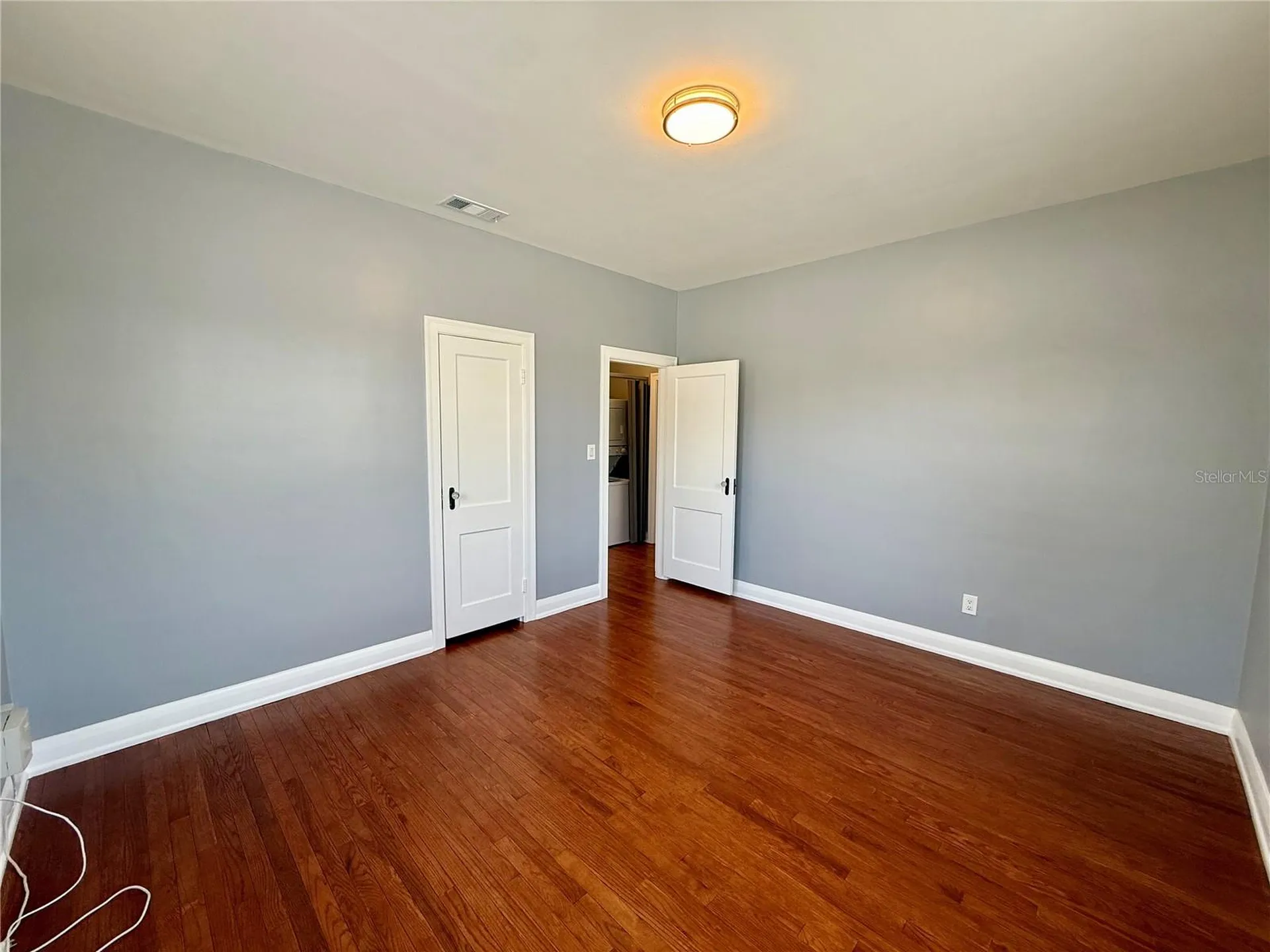 2323 W North B Street Tampa FL 33609