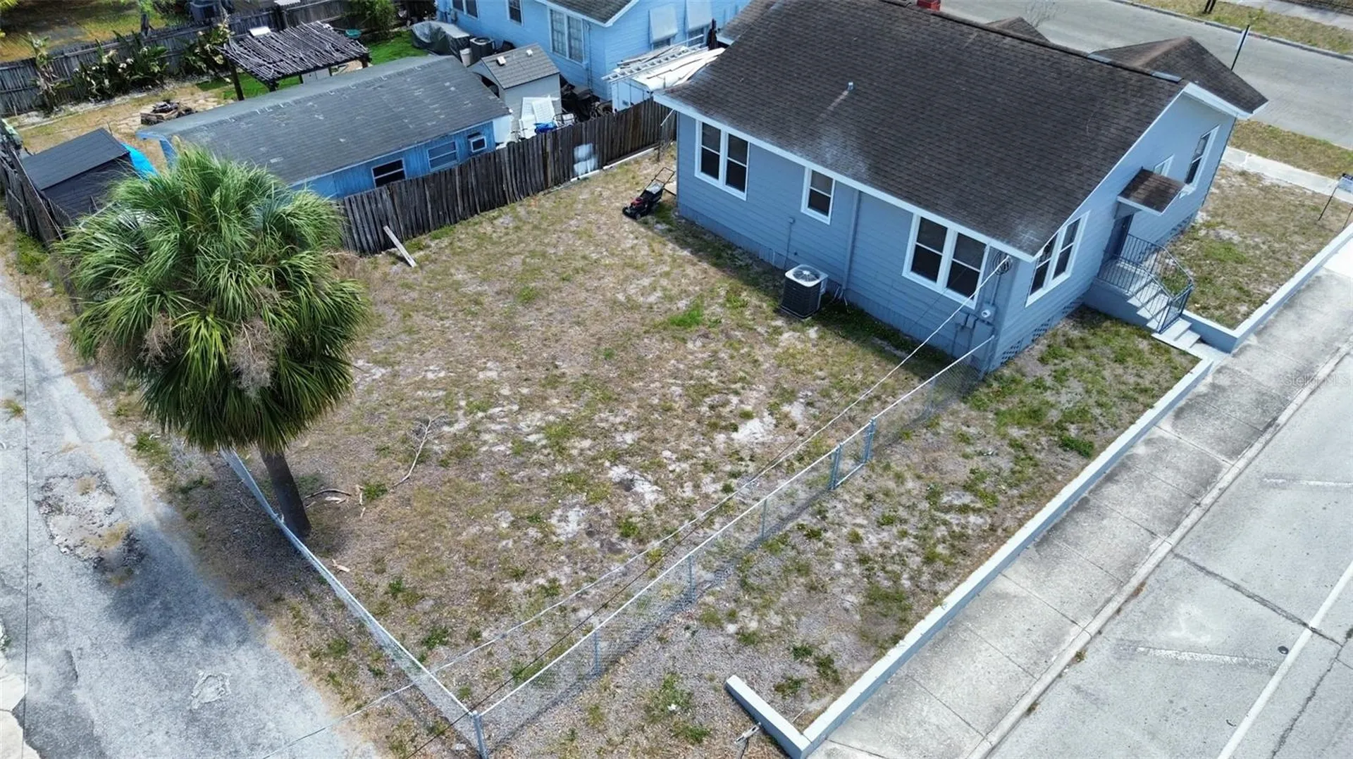 2323 W North B Street Tampa FL 33609