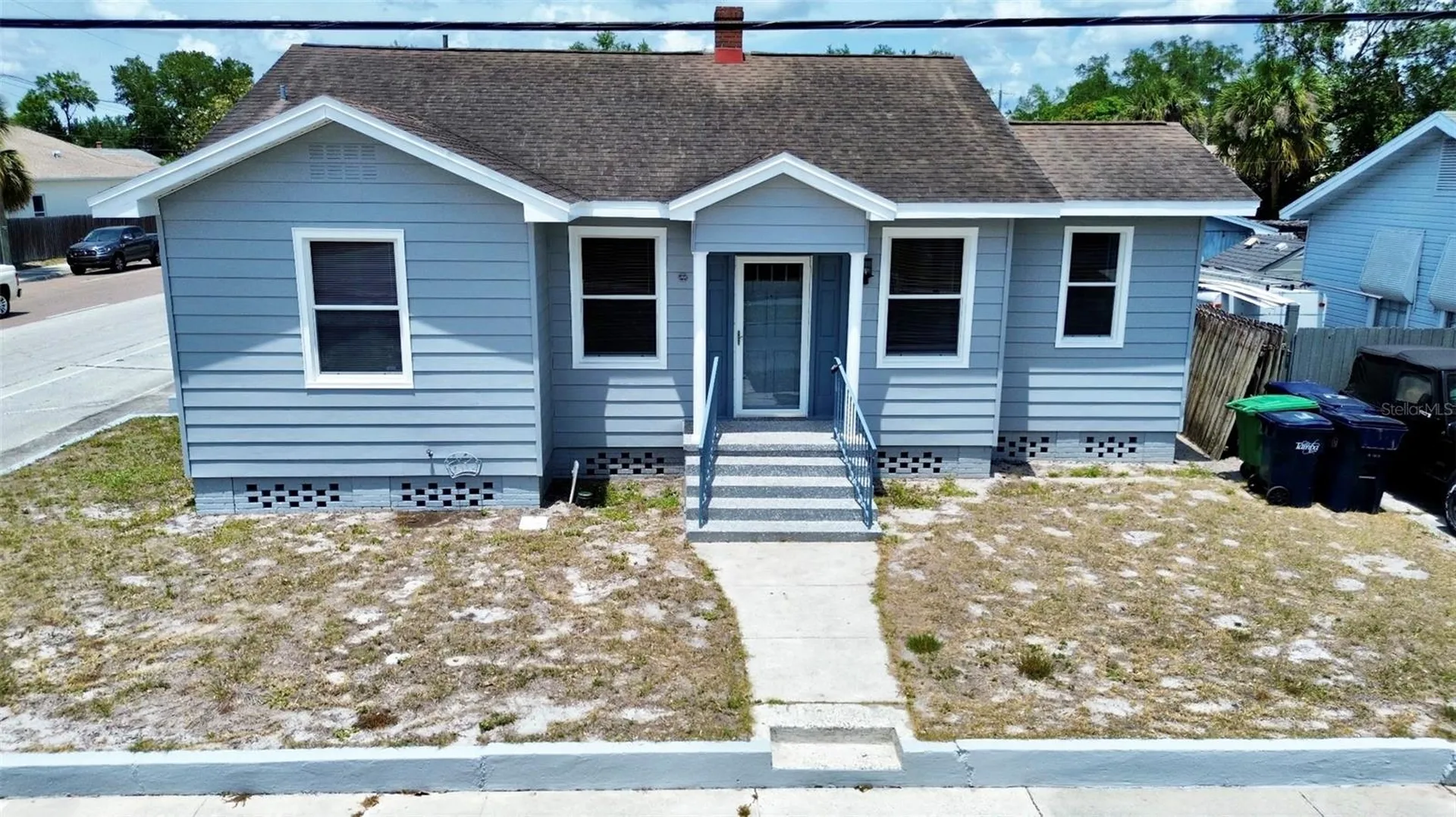 2323 W North B Street Tampa FL 33609