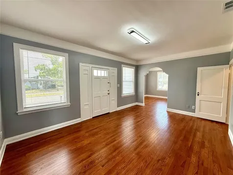 2323 W North B Street Tampa FL 33609