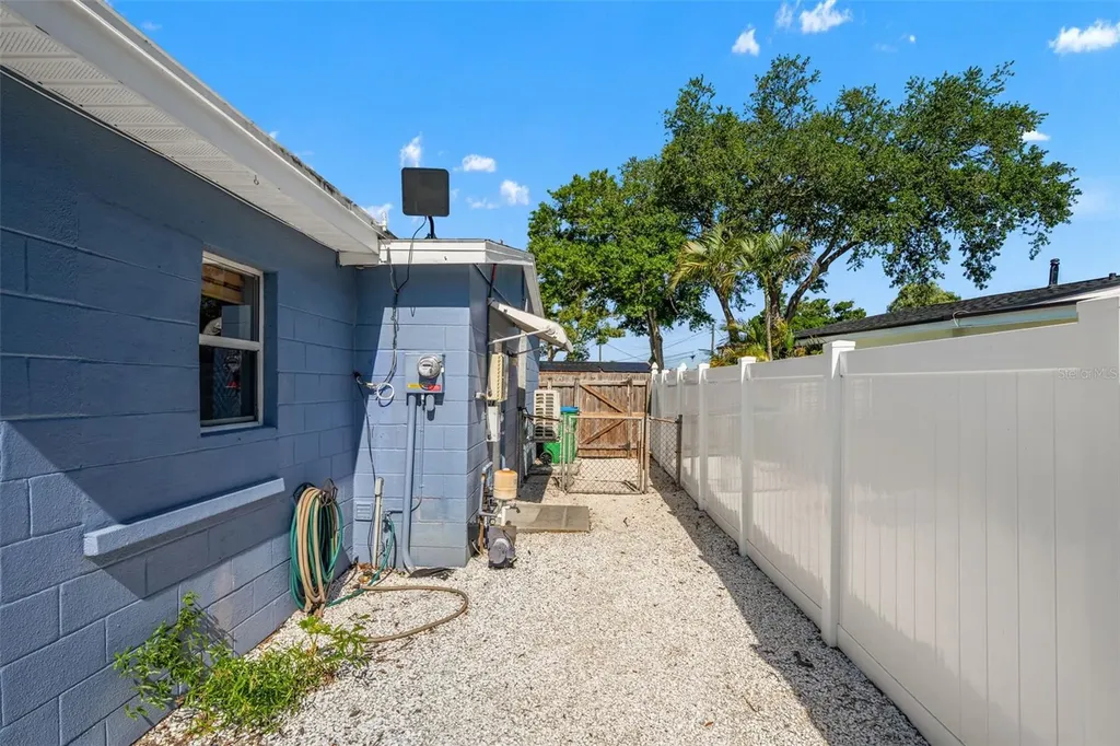 4311 63rd Way N St Petersburg FL 33709