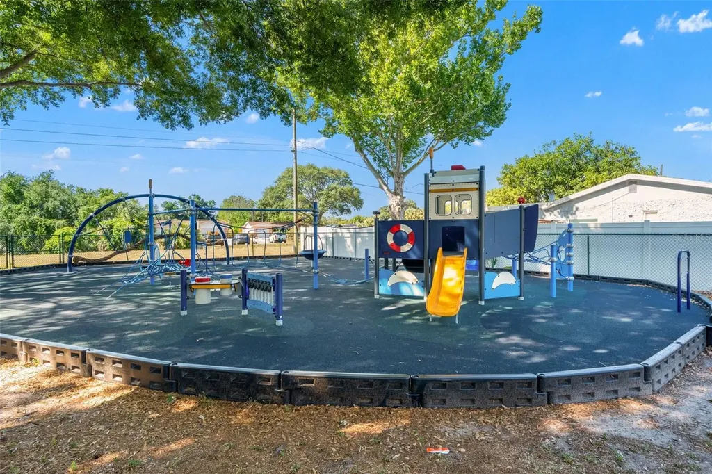 4311 63rd Way N St Petersburg FL 33709