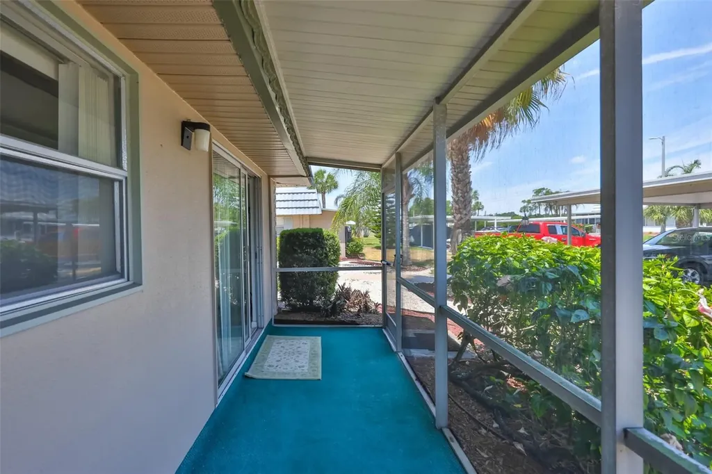 1802 Bedford Terrace Sun City Center FL 33573