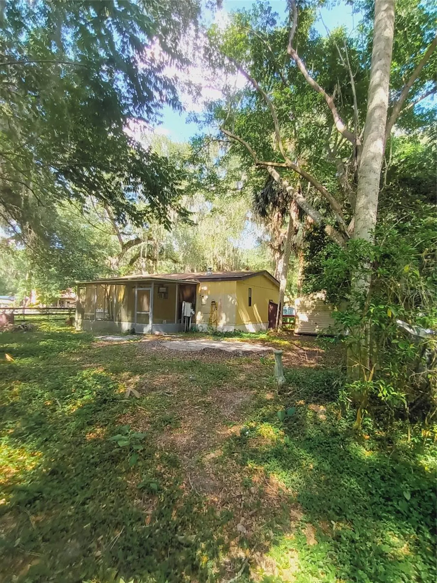 3128 Cr 418 Lake Panasoffkee FL 33538