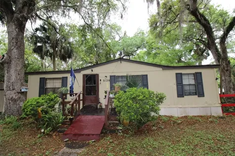 3128 Cr 418 Lake Panasoffkee FL 33538