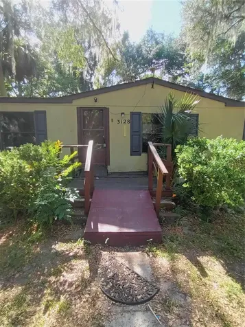 3128 Cr 418 Lake Panasoffkee FL 33538