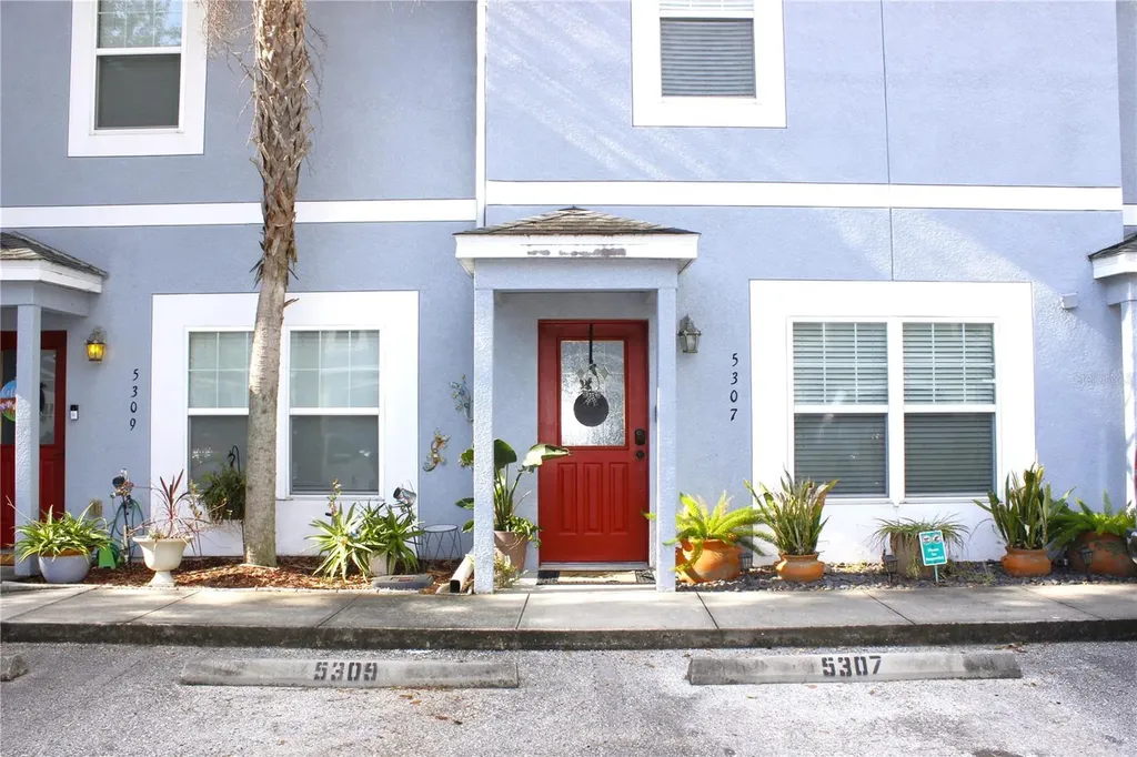5307 Terraza Court Temple Terrace FL 33617