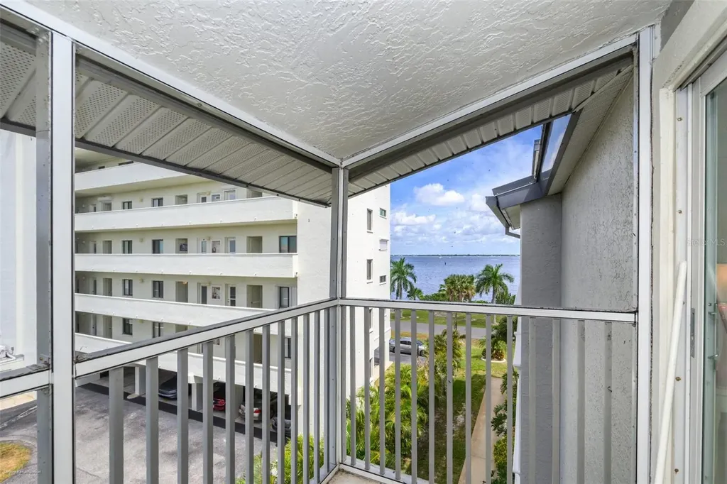 1477 Park Beach Circle Punta Gorda FL 33950