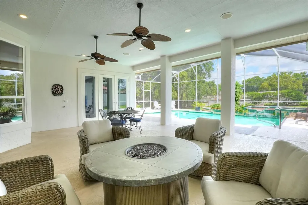 5019 Lake In The Woods Boulevard Lakeland FL 33813