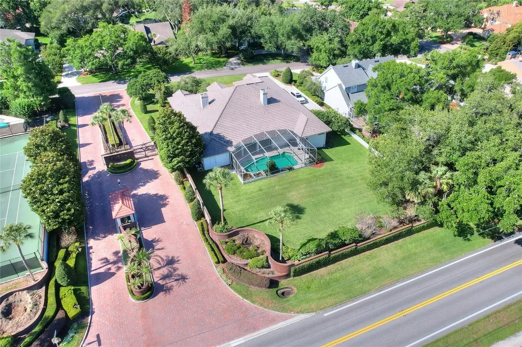 5019 Lake In The Woods Boulevard Lakeland FL 33813