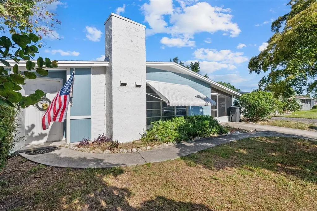 4015 52nd Street Court W Bradenton FL 34209