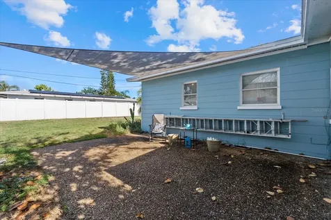 4015 52nd Street Court W Bradenton FL 34209