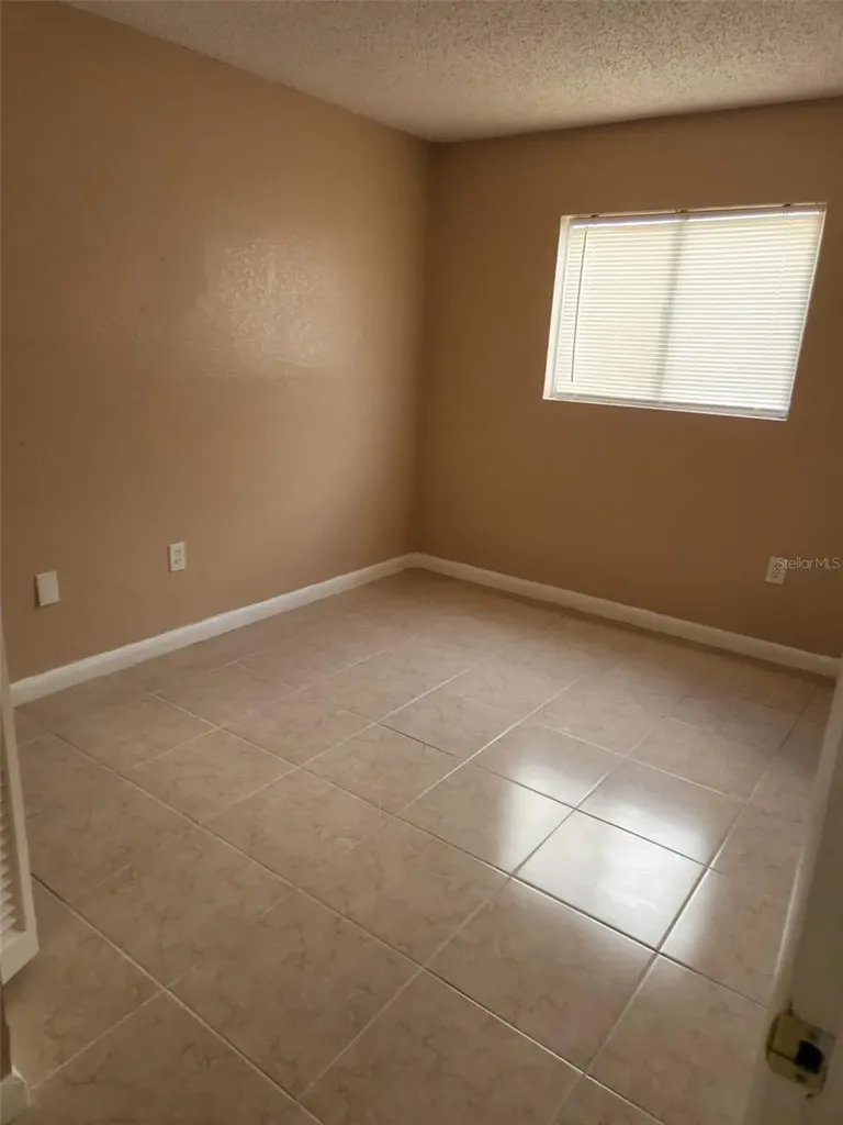 728 Ridenhour Circle Orlando FL 32809
