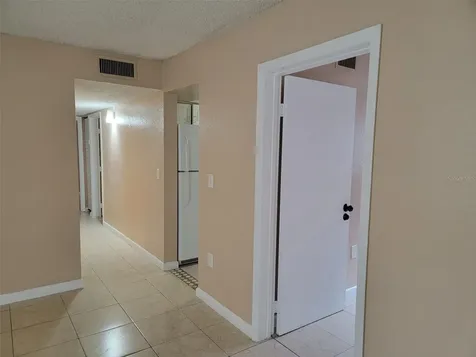 728 Ridenhour Circle Orlando FL 32809