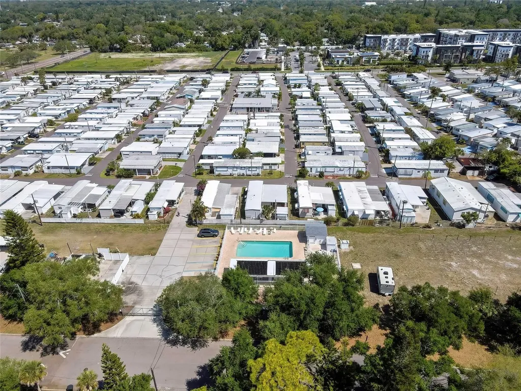 800 32nd Avenue S St Petersburg FL 33705