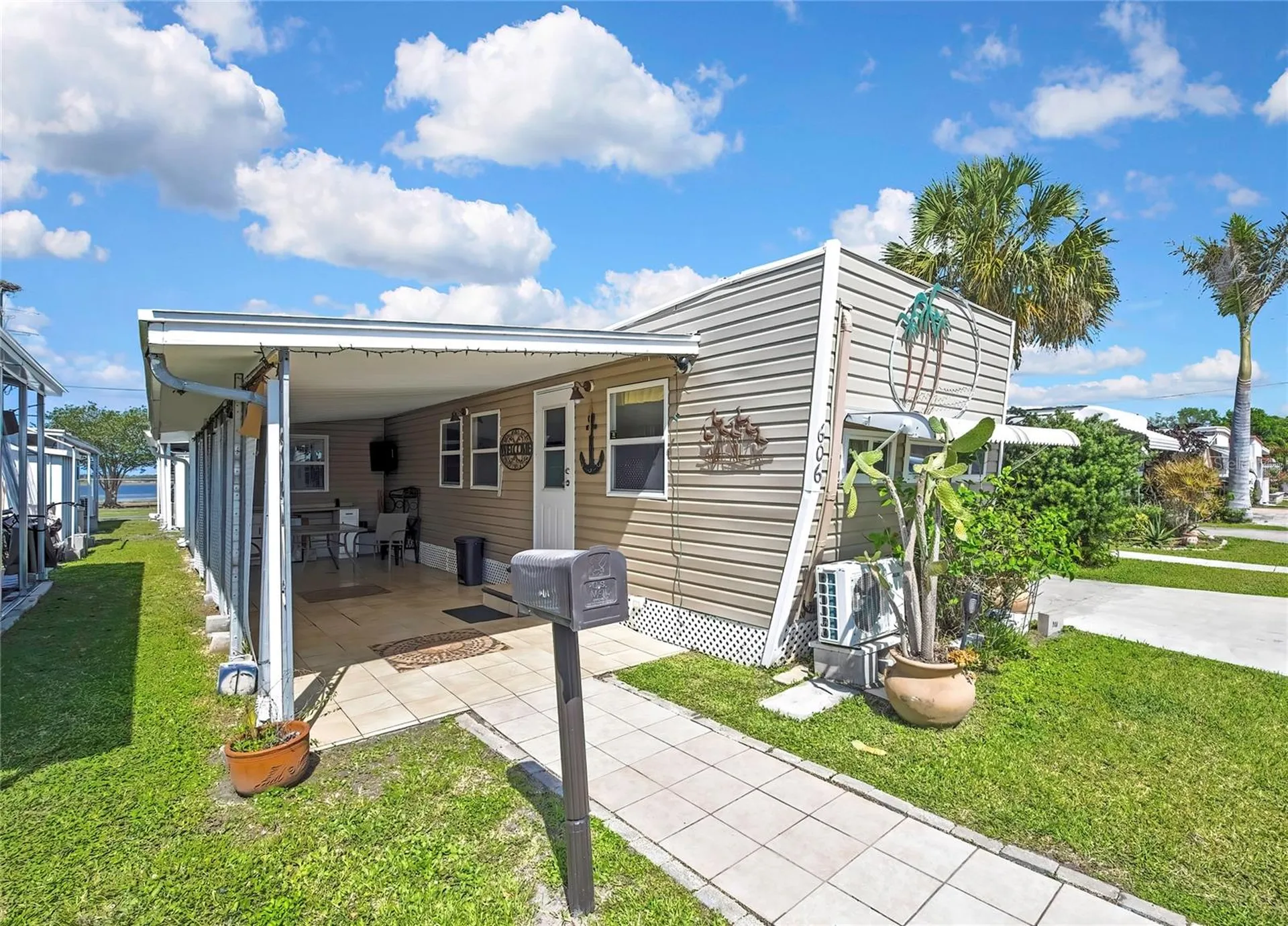 800 32nd Avenue S St Petersburg FL 33705