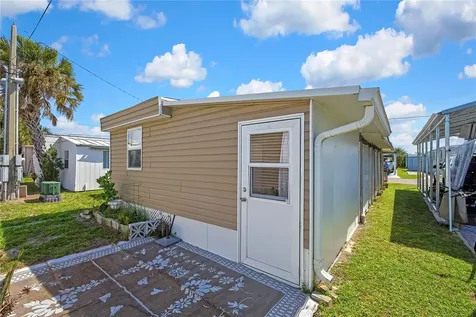 800 32nd Avenue S St Petersburg FL 33705