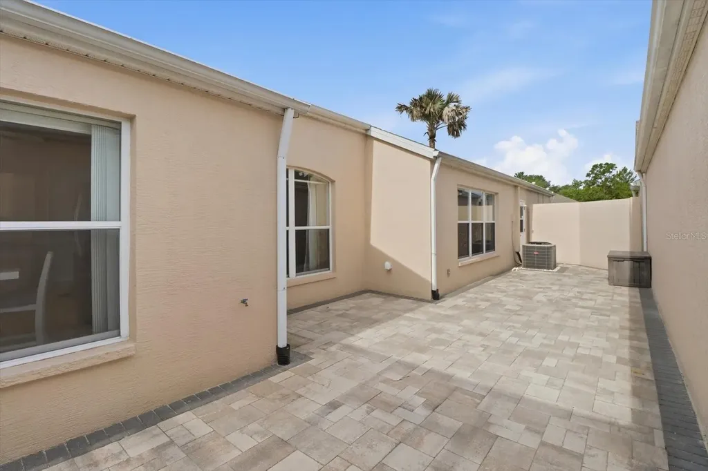 250 Royal Palm Way Spring Hill FL 34608