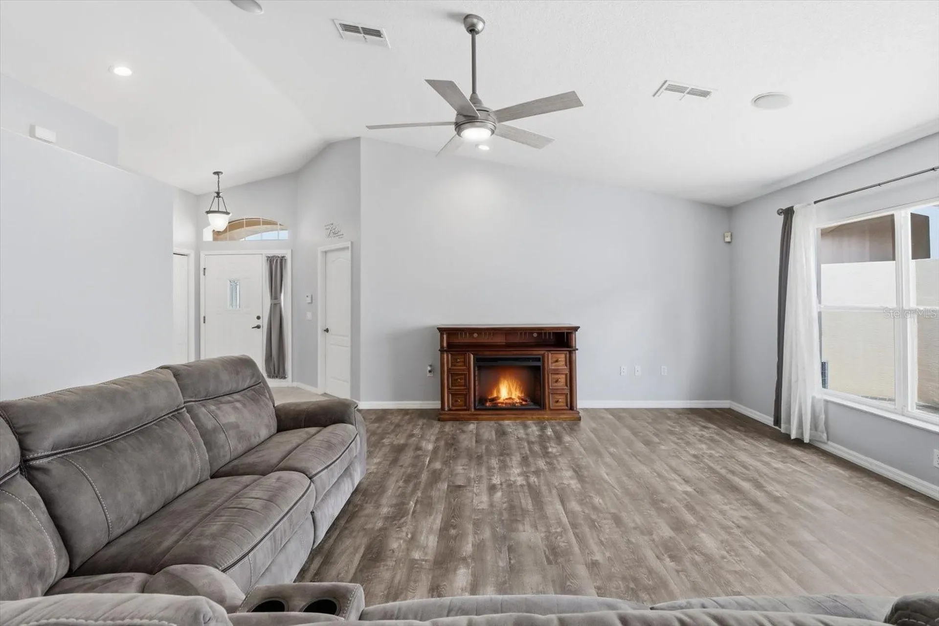 250 Royal Palm Way Spring Hill FL 34608