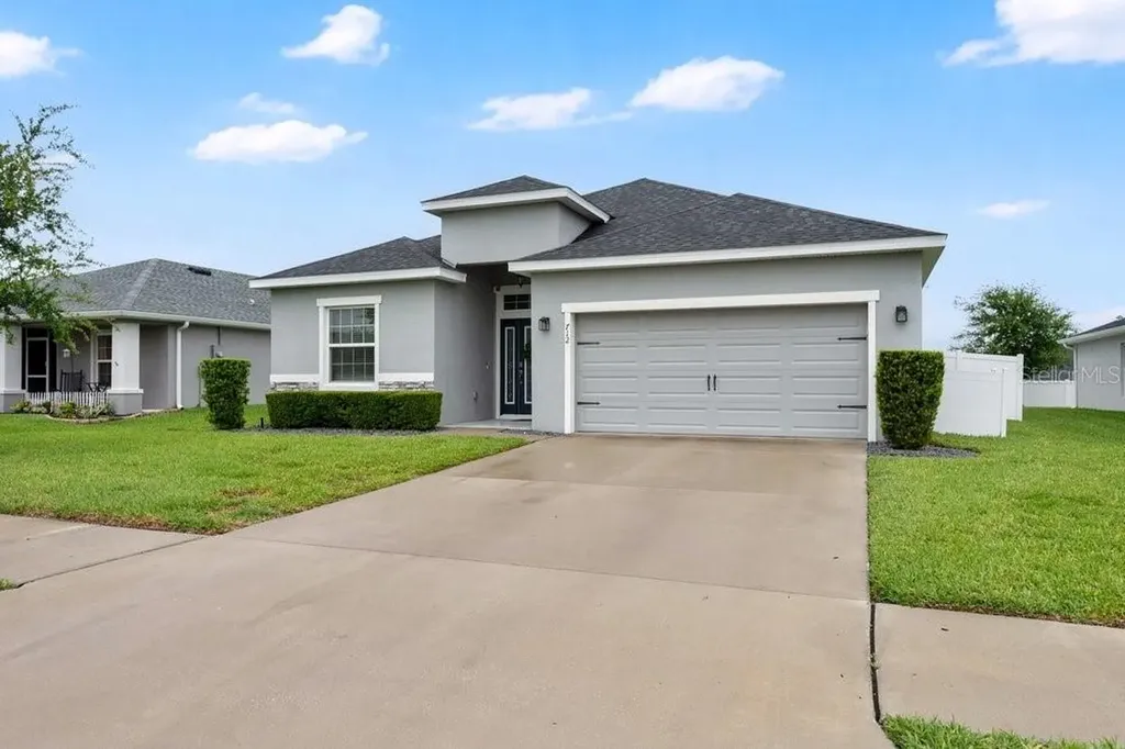 712 Daphne Drive Polk City FL 33868