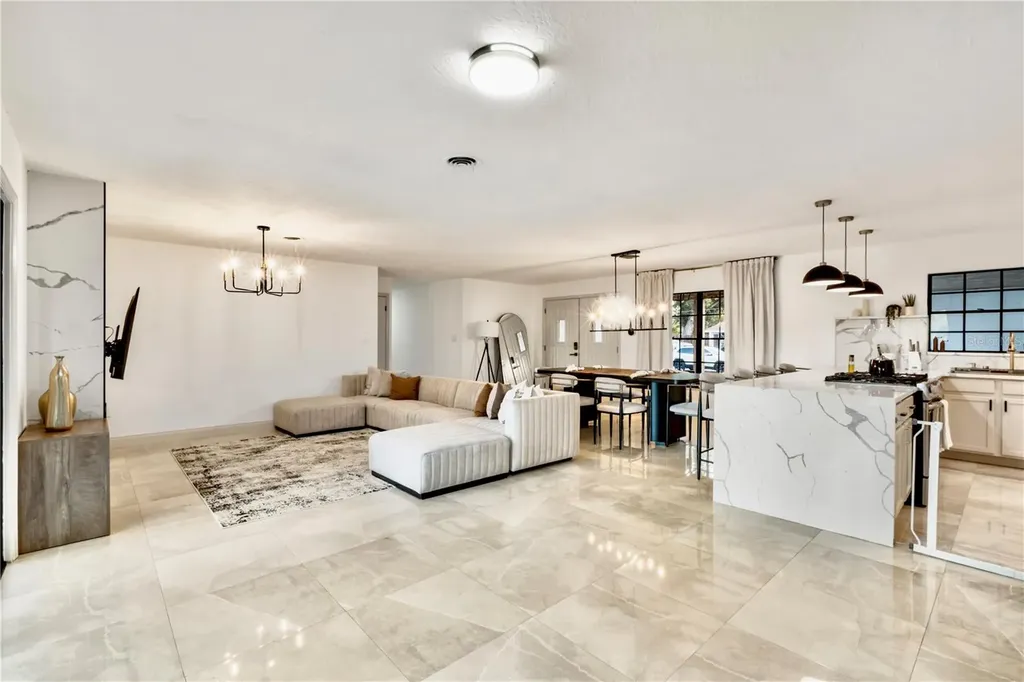 36245 E Spring Lake Boulevard Fruitland Park FL 34731