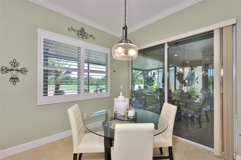 1618 Emerald Dunes Drive Sun City Center FL 33573