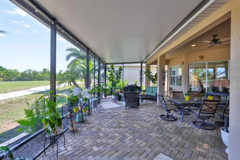 1618 Emerald Dunes Drive Sun City Center FL 33573