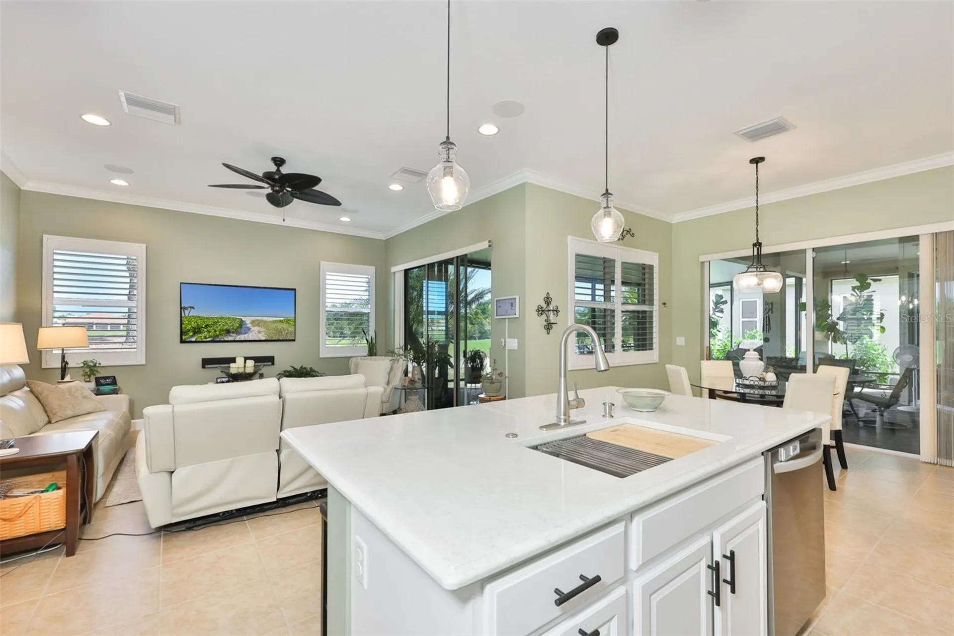 1618 Emerald Dunes Drive Sun City Center FL 33573