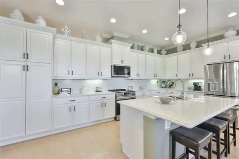 1618 Emerald Dunes Drive Sun City Center FL 33573