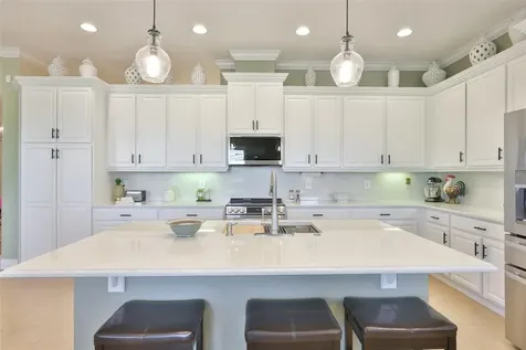 1618 Emerald Dunes Drive Sun City Center FL 33573